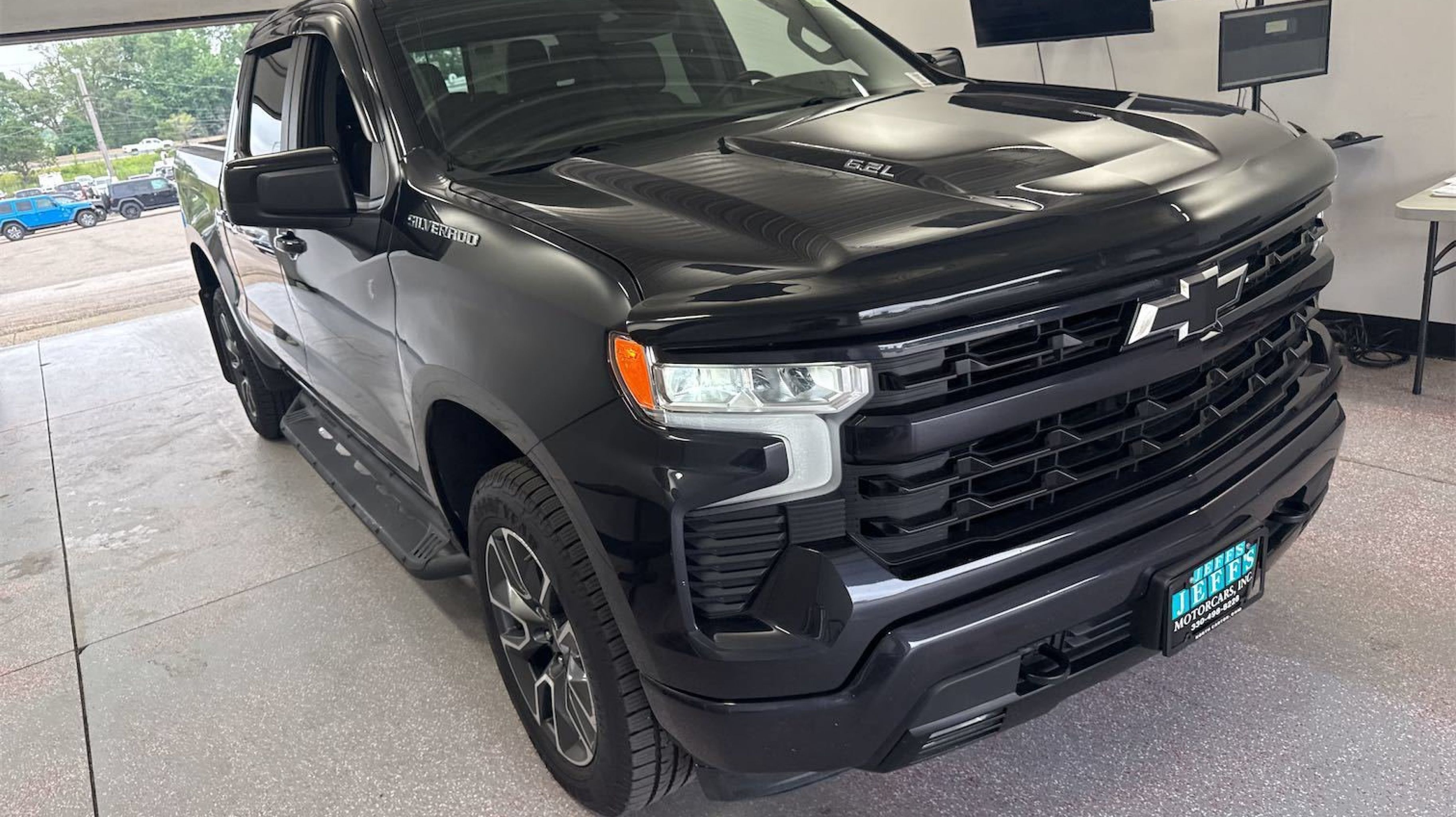 chevrolet silverado 1500 2024 1GCUDEEL3RZ209750 image chevrolet silverado 1500 2024 1GCUDEEL3RZ209750 image